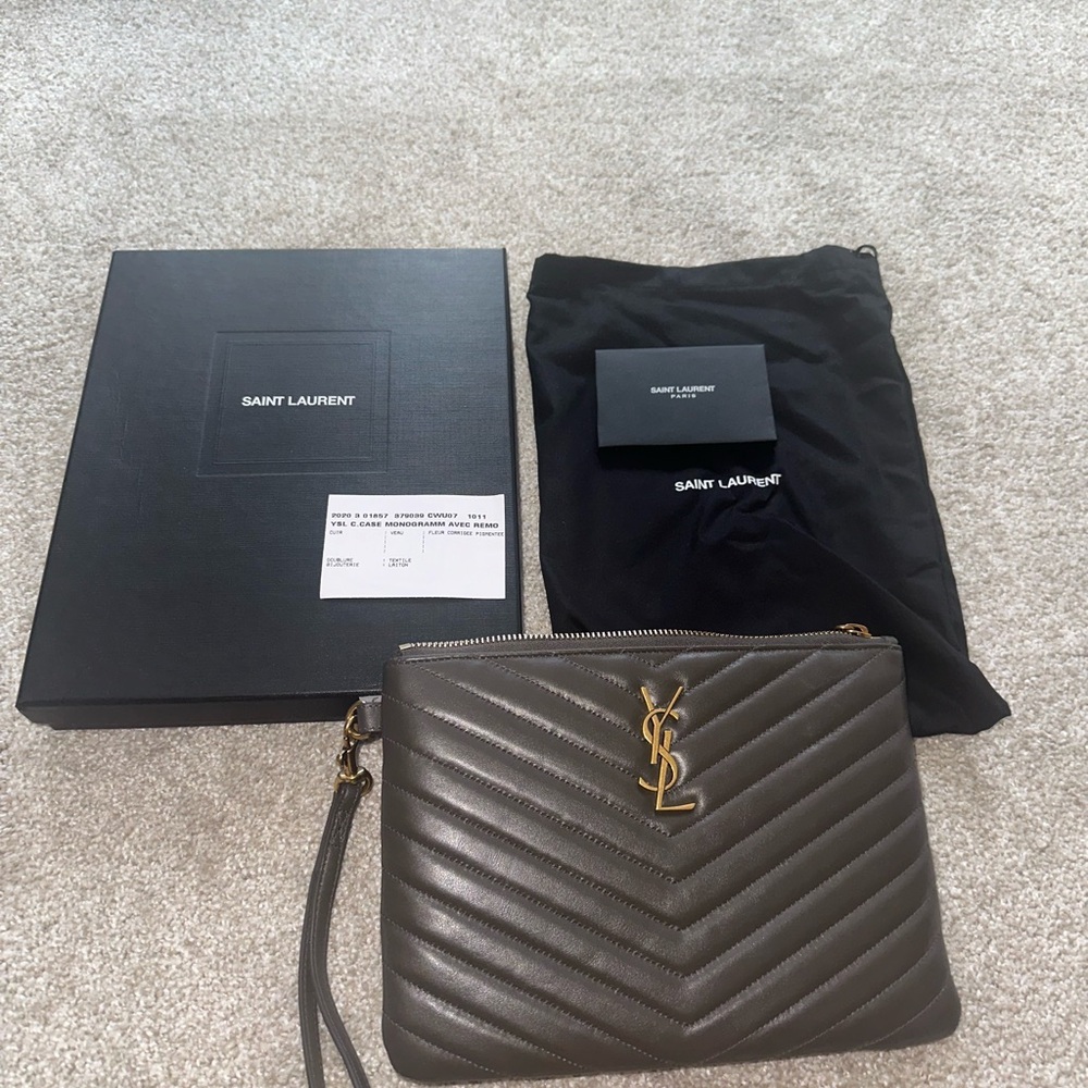 YSL Saint Laurent C. Case Monogram Avec Remo